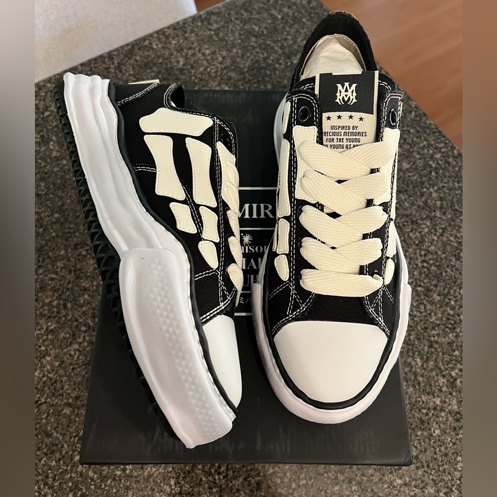 BRAND NEW Maison Mihara Yasuhiro X Amiri Mens
Size 11